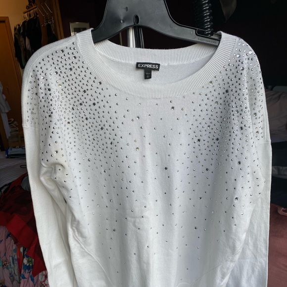 Express Cream Sweater - Picture 1 of 10
